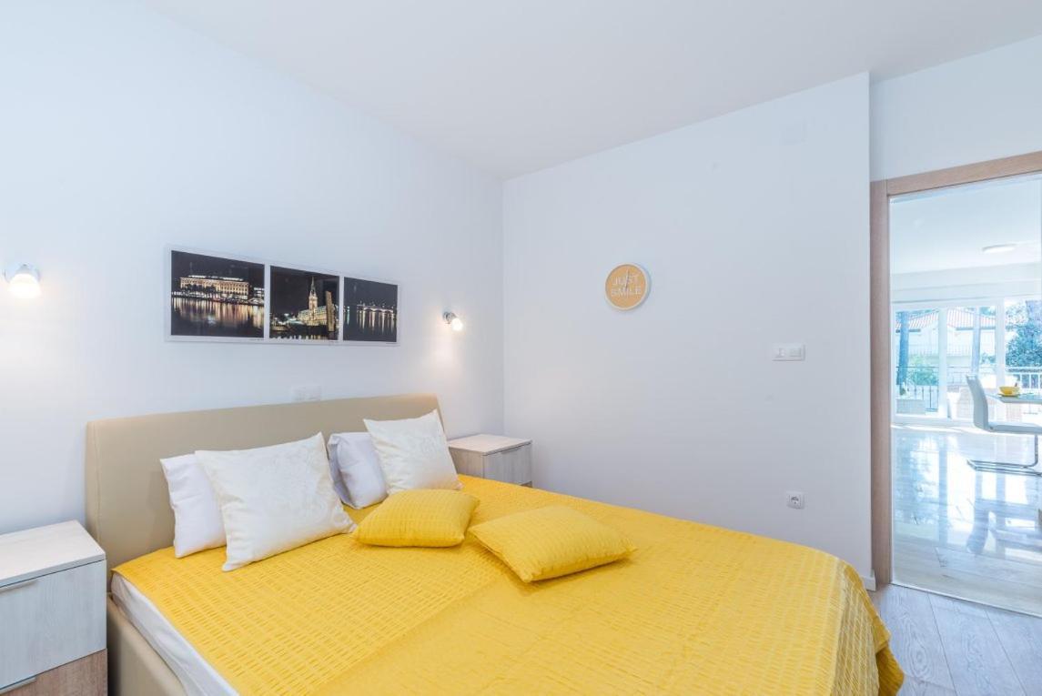 Apartmann Vir Exterior foto