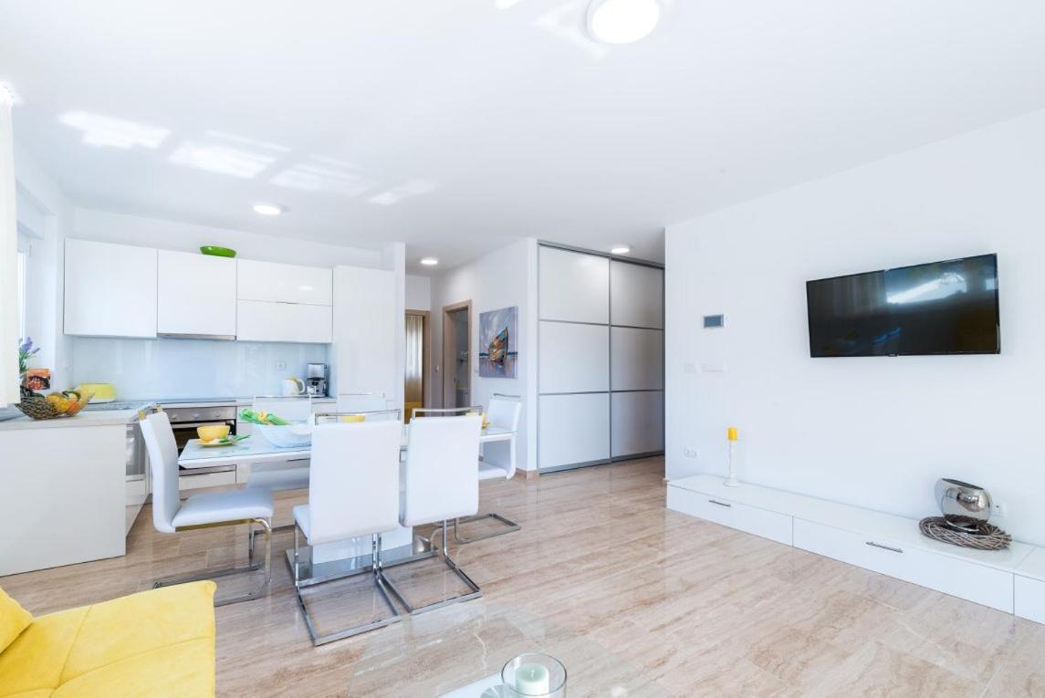 Apartmann Vir Exterior foto